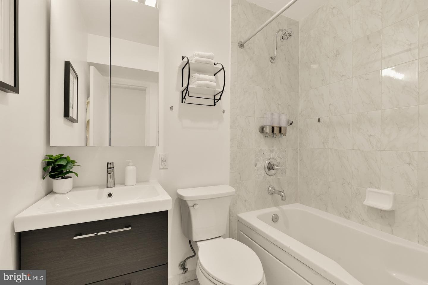 363 N Street SW photo 26