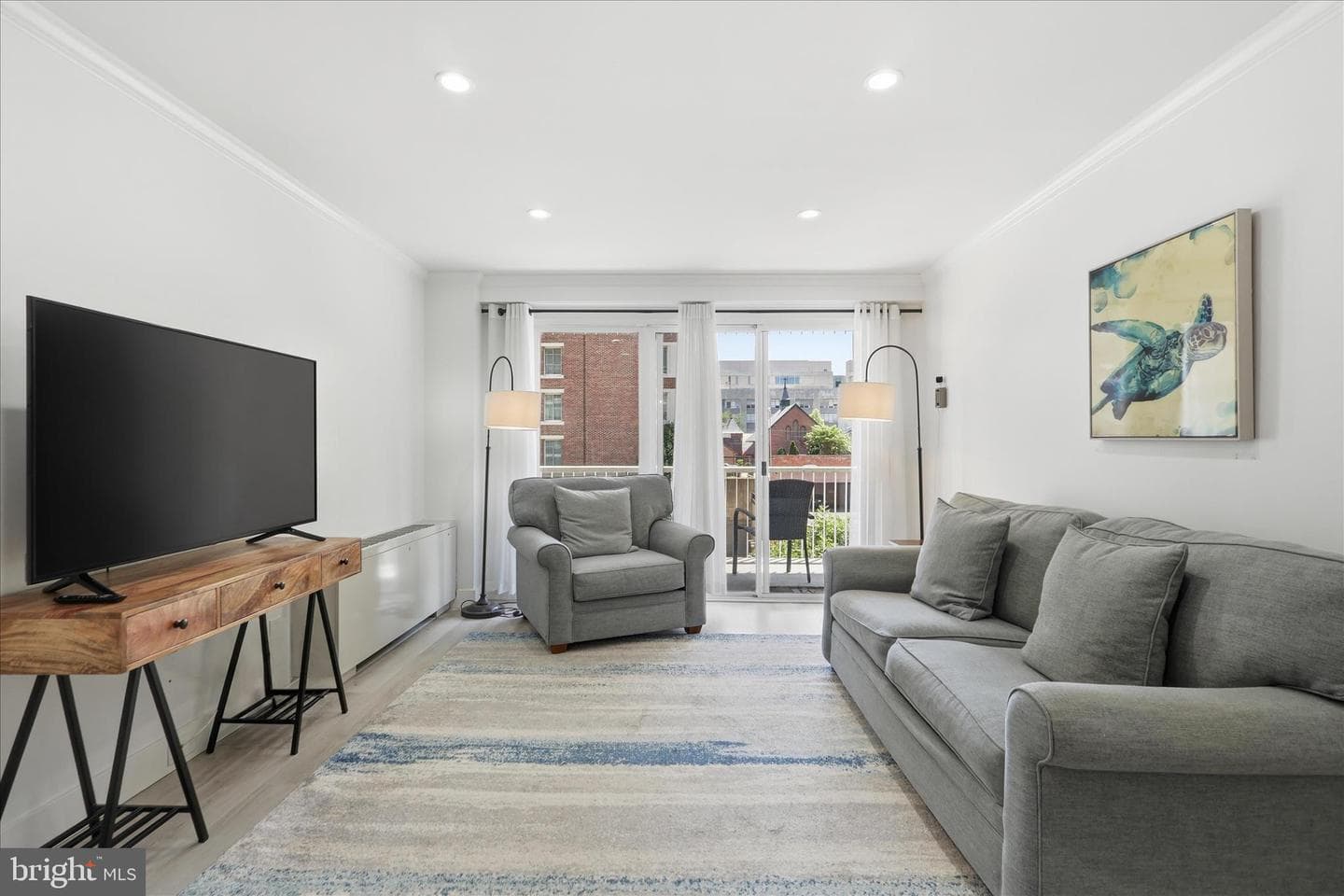 730 24th Street NW #309, Washington