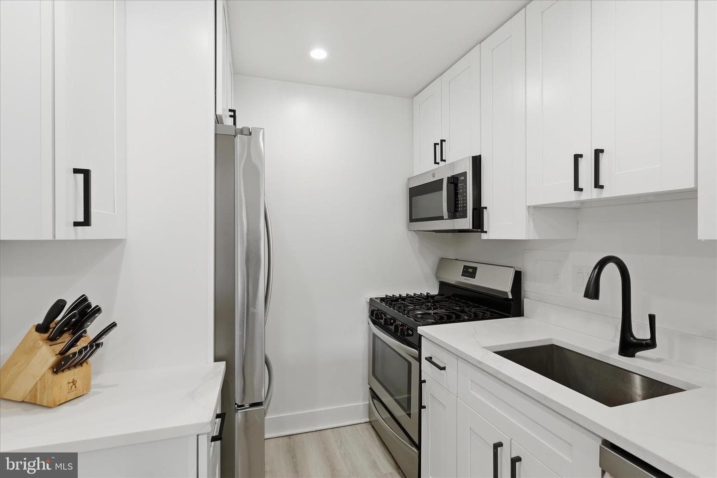 730 24th Street NW #309 photo 6