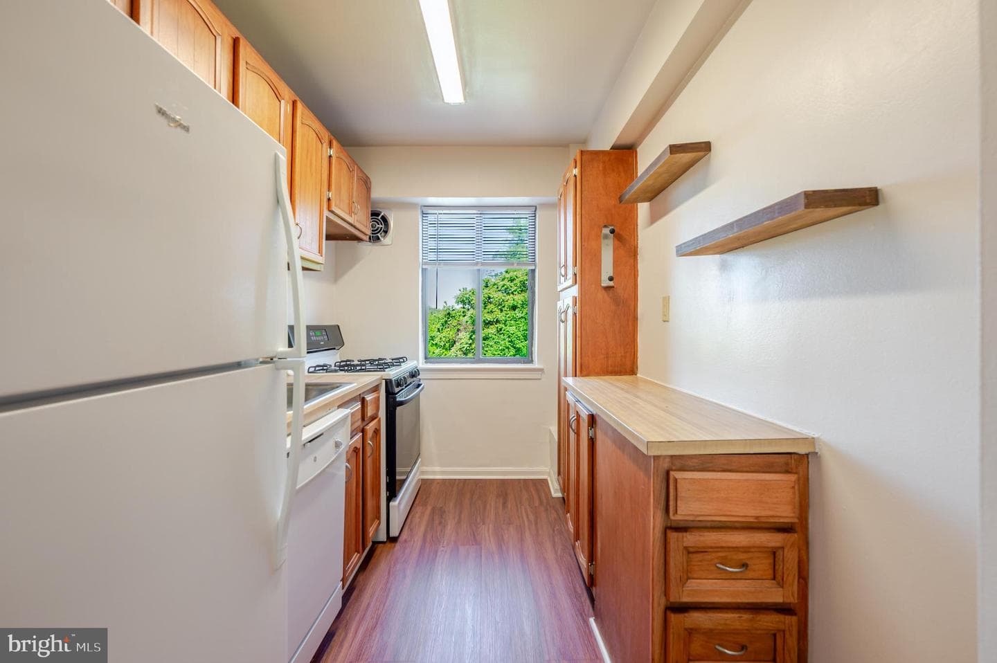 3901 Tunlaw Road NW #705 photo 6