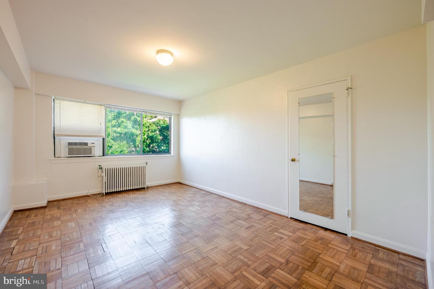 3901 Tunlaw Road NW #705 photo 9