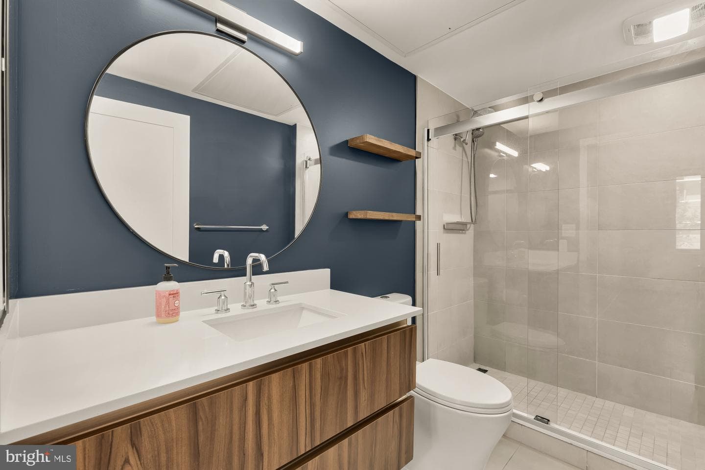 37 L Street SE #301 photo 22