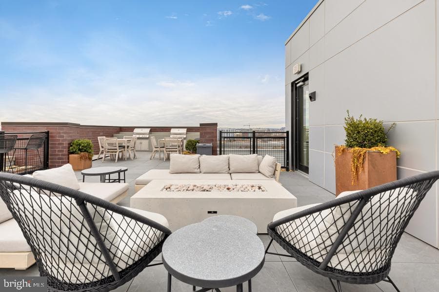 37 L Street SE #301 photo 33