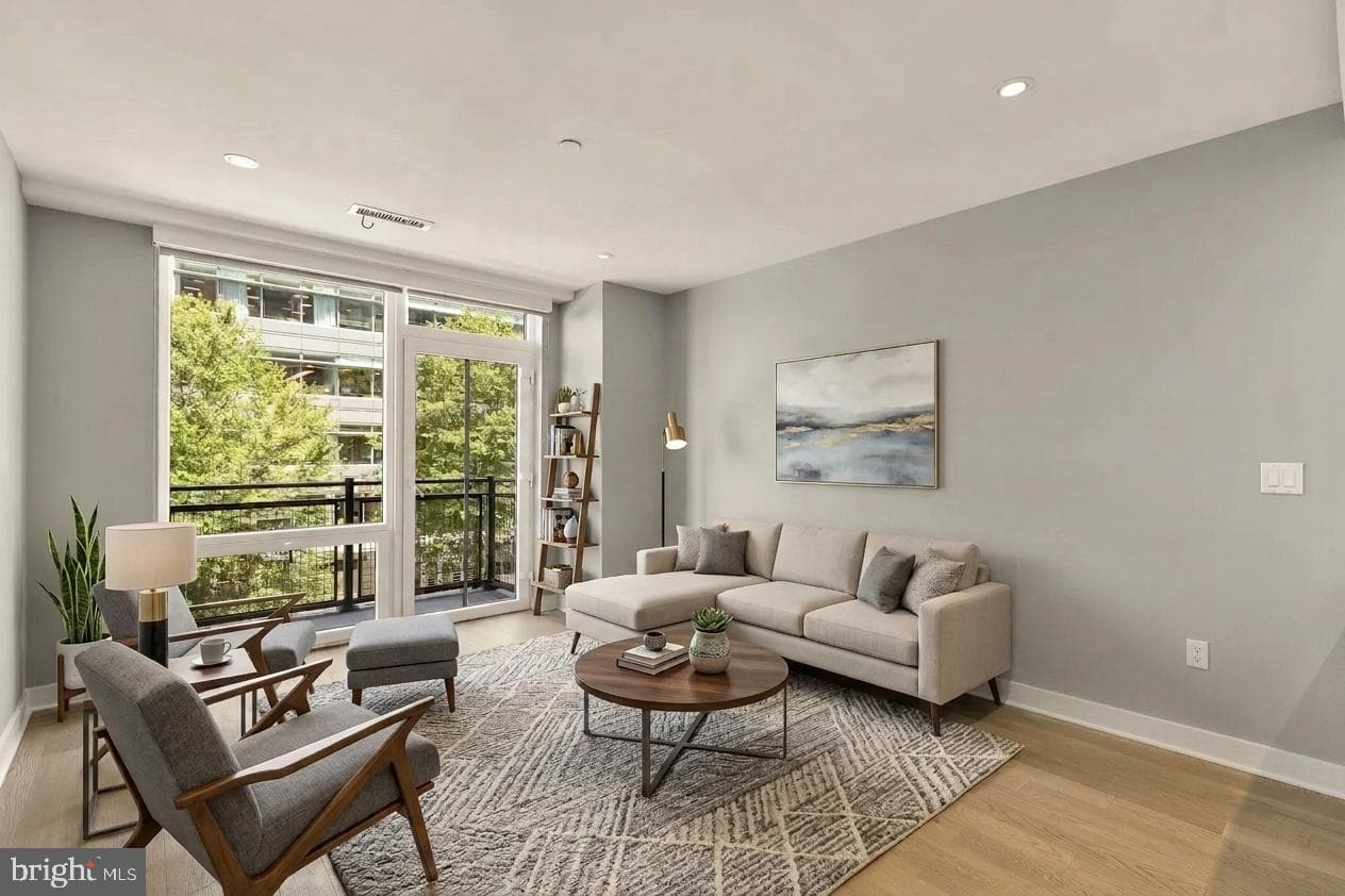 37 L Street SE #301 photo 9