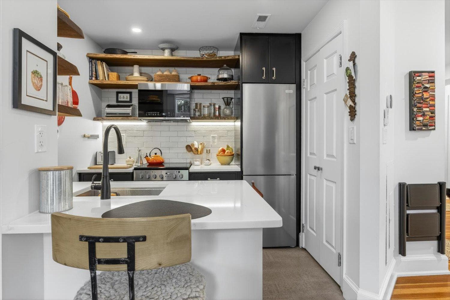 410 5th Street NE #1 photo 4