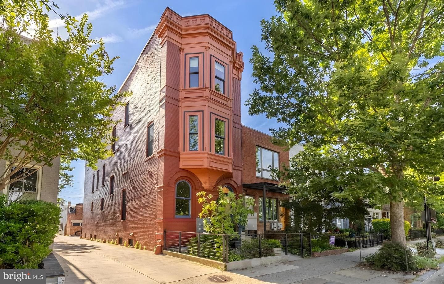 1737 11th Street NW #102
