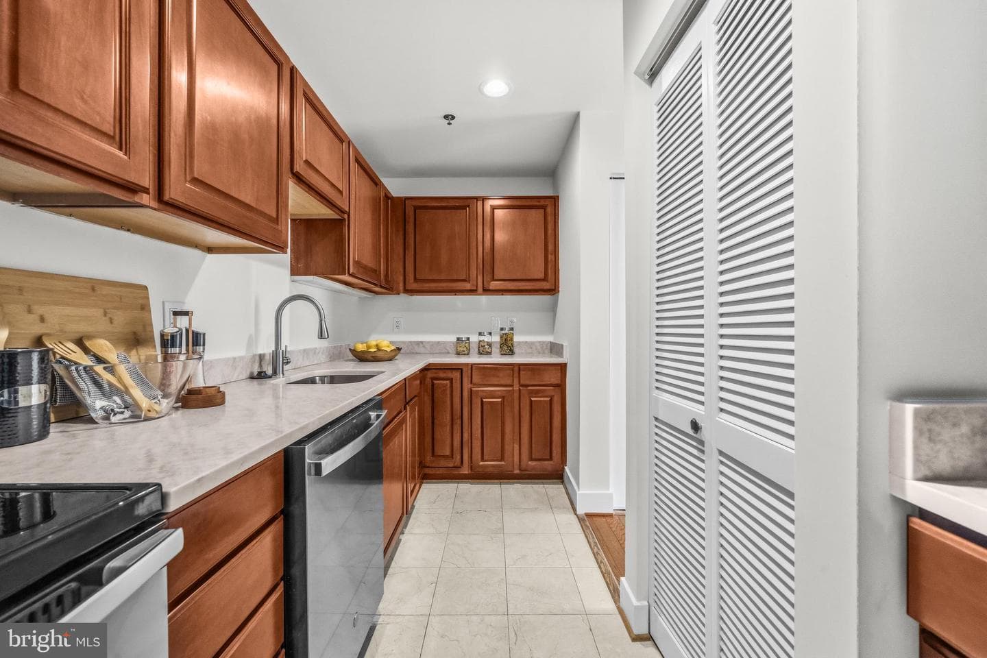 1913 Kalorama Place NW #15 photo 9