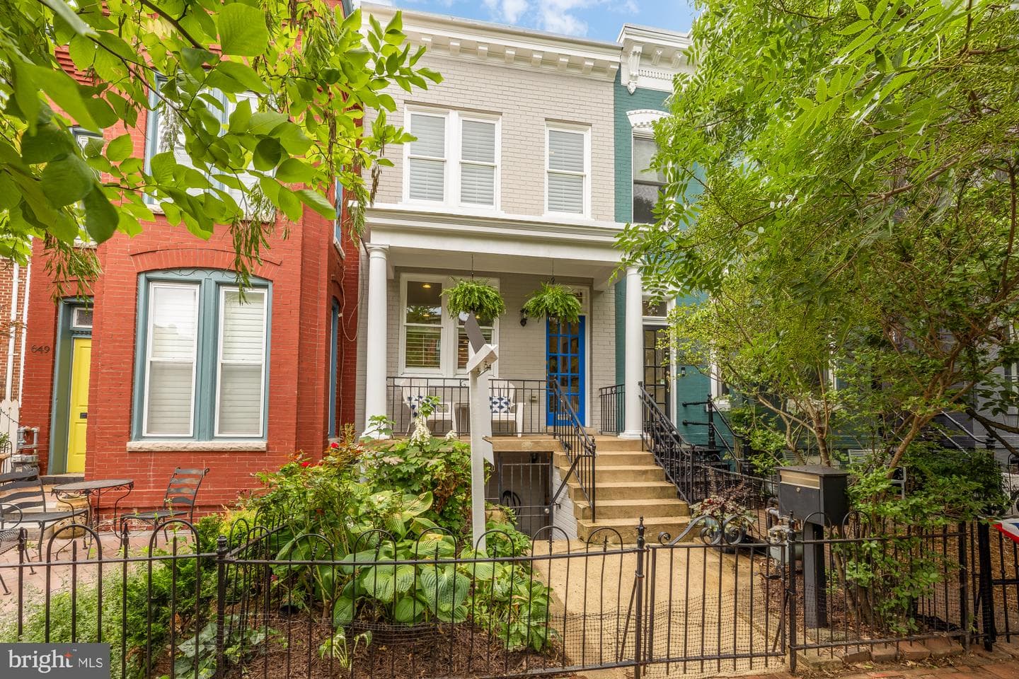 647 A Street SE