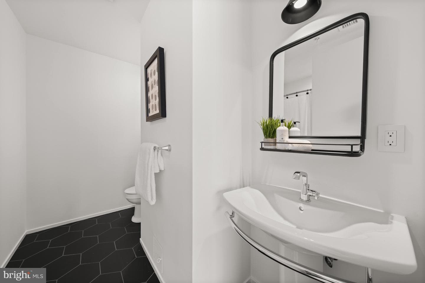 1454 Belmont Street NW #15 photo 16