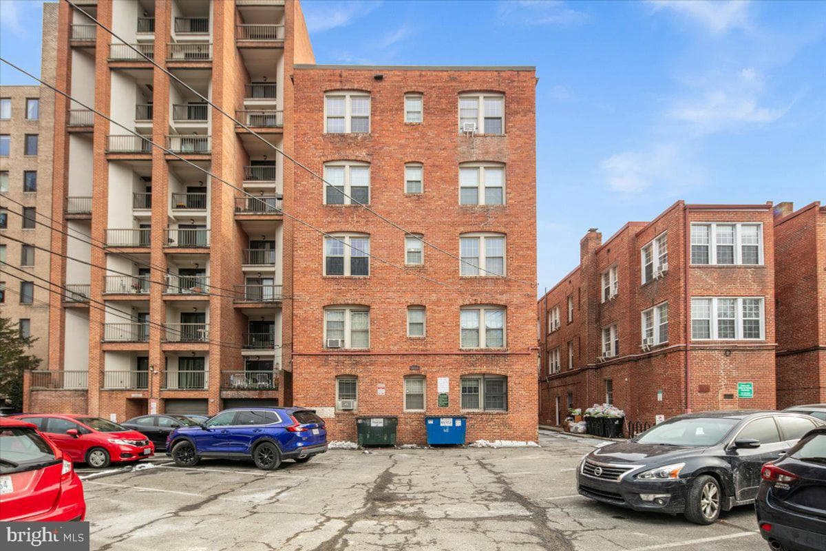 3100 Wisconsin Avenue NW #406 photo 17
