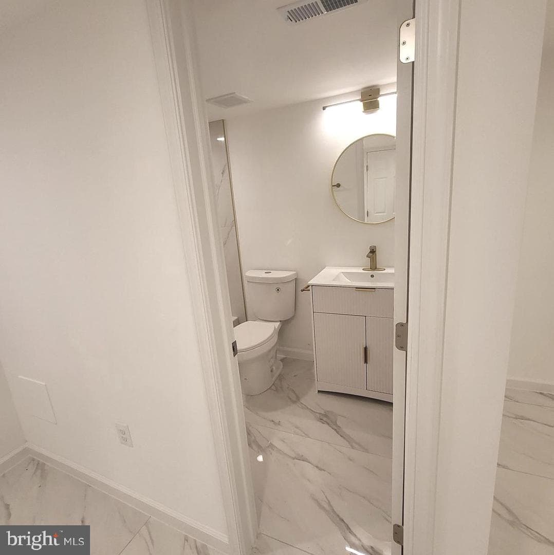 562 24th Street NE photo 31