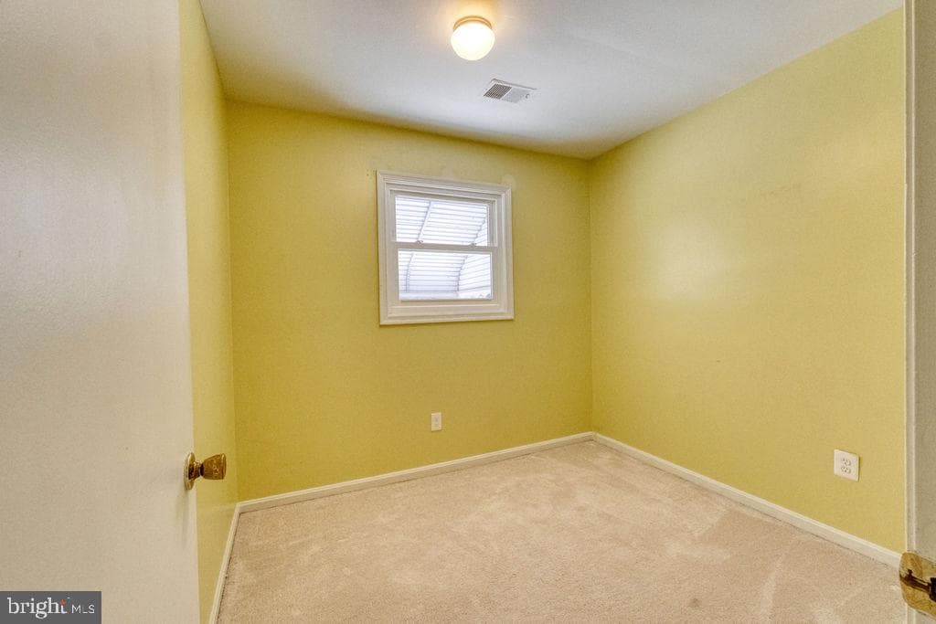 4903 8th Street NE photo 19
