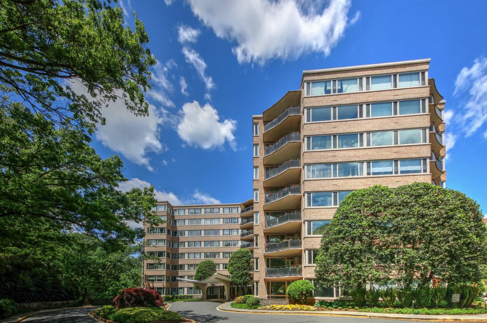 4101 Cathedral Avenue NW #612 photo 1
