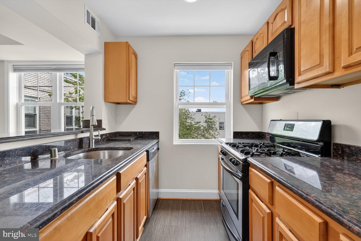 3868 9th Street SE #301, Washington