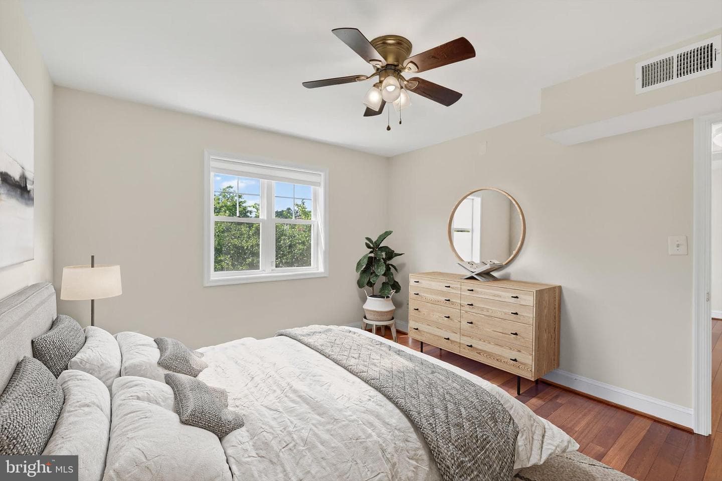 3868 9th Street SE #301 photo 11