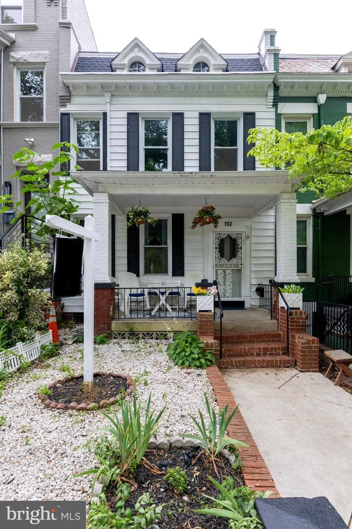 132 Bryant Street NW photo 1