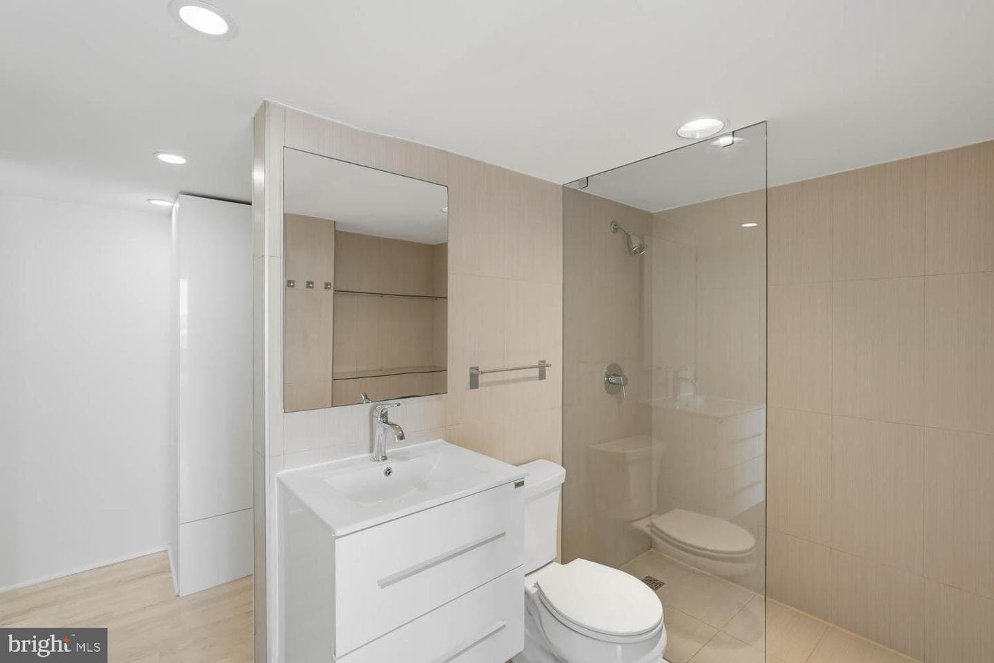 1718 P Street NW #902 photo 15