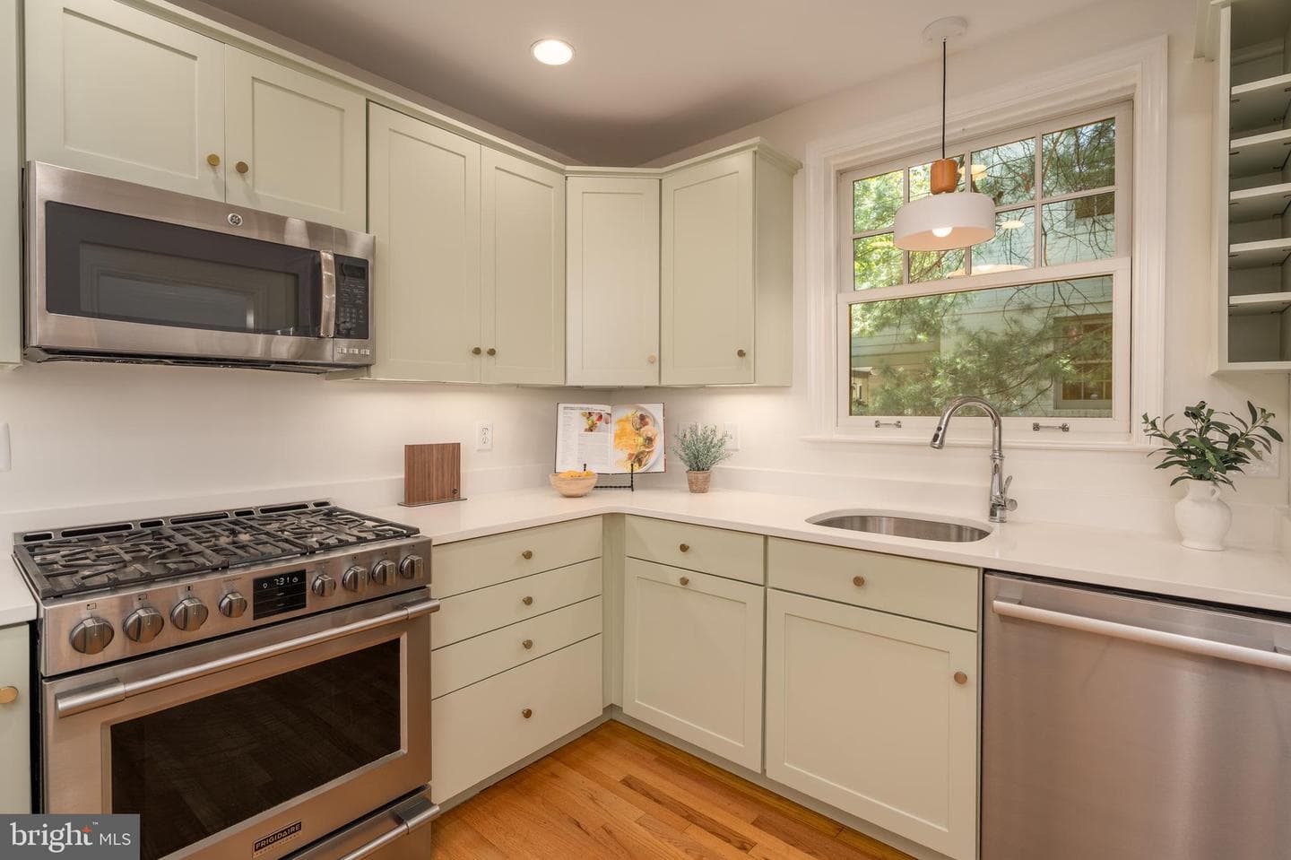 5109 Chevy Chase Parkway NW photo 16