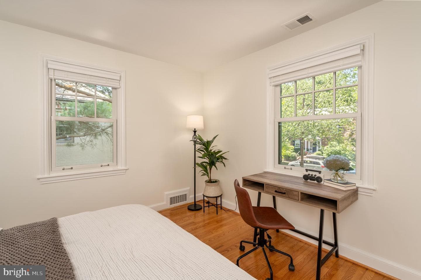 5109 Chevy Chase Parkway NW photo 38