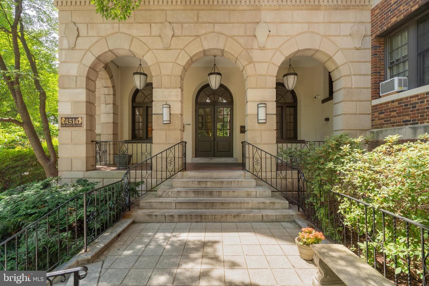 4514 Connecticut Avenue NW photo 4