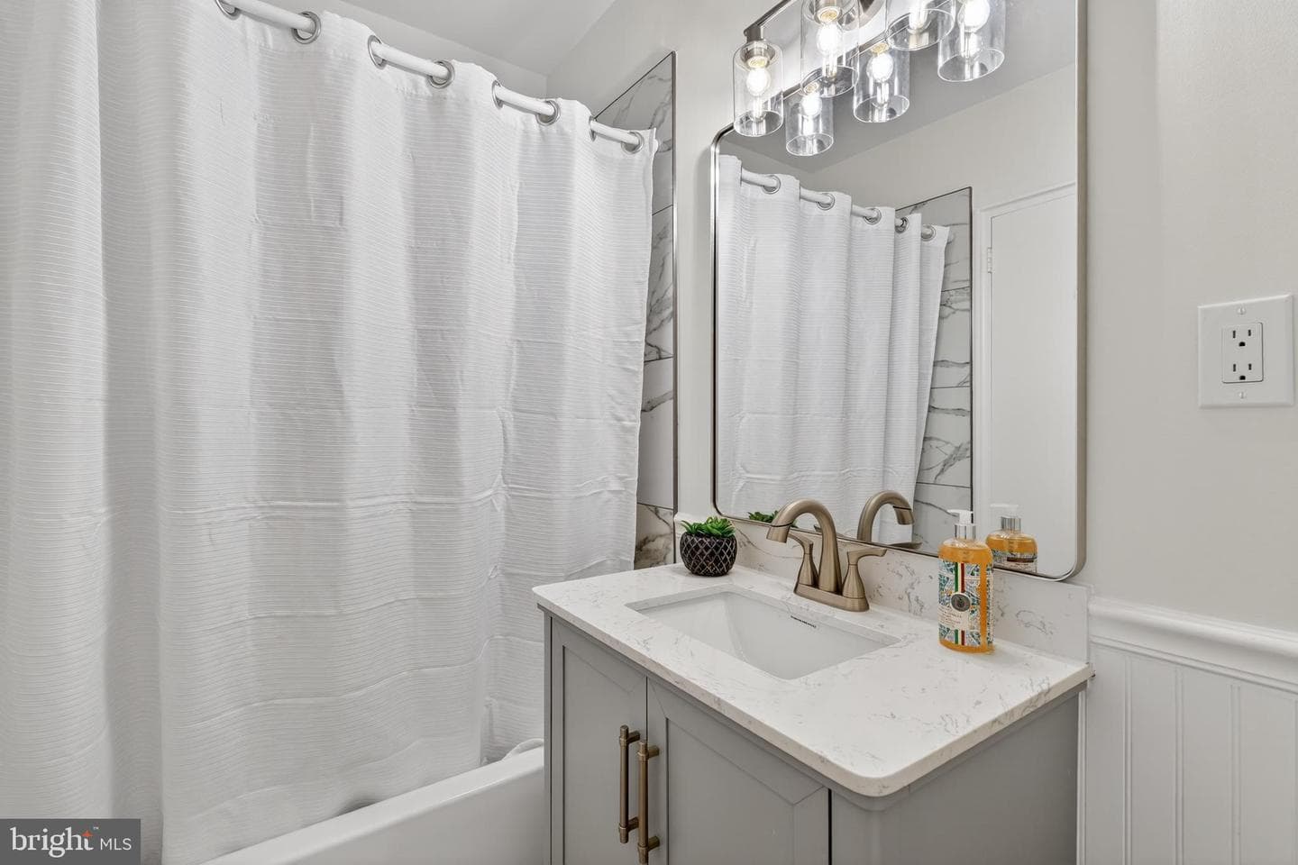 4301 Massachusetts Avenue NW #4013 photo 12