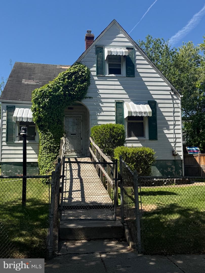 1119 45th Place SE, Washington