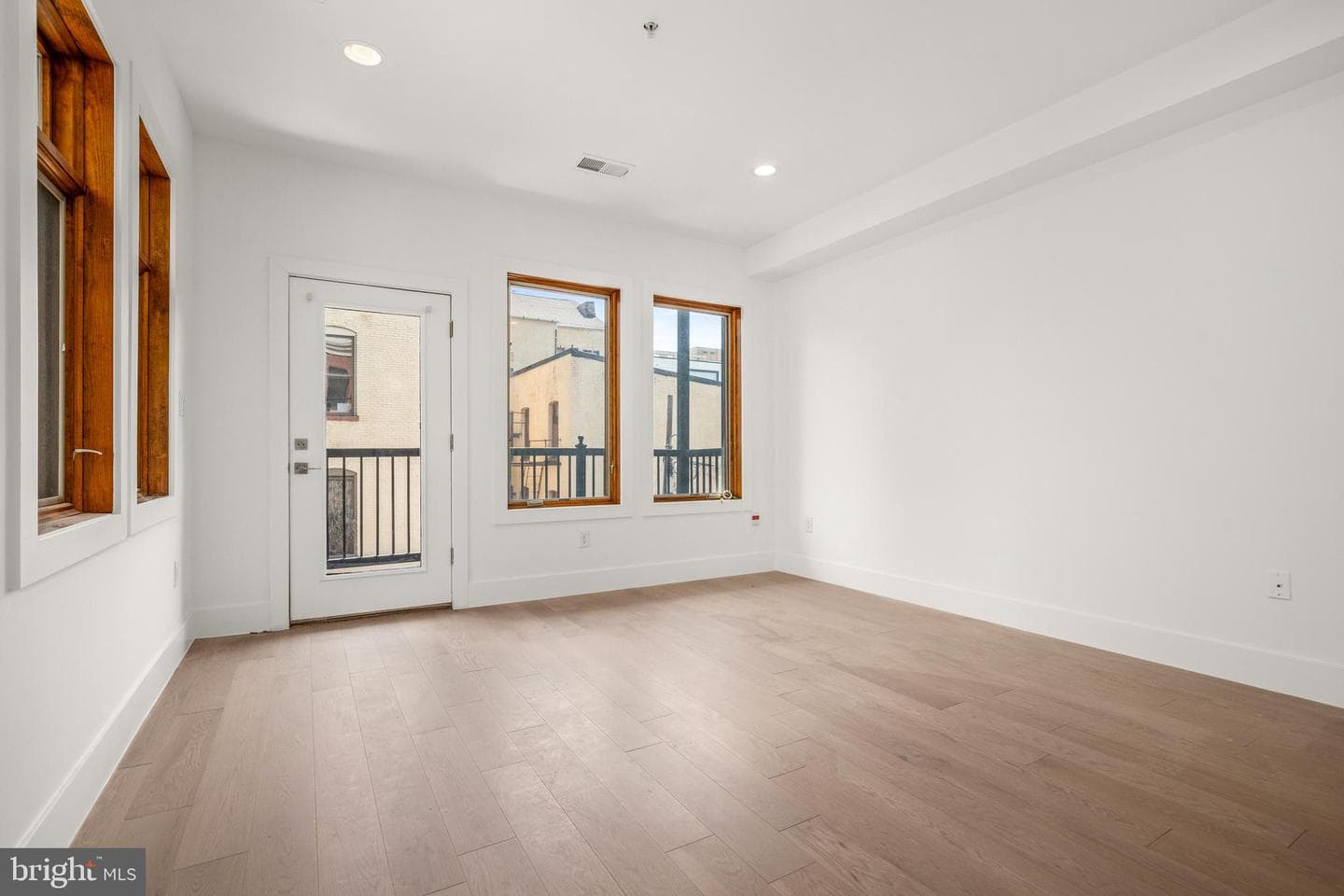 1555 9th Street NW #1 photo 26