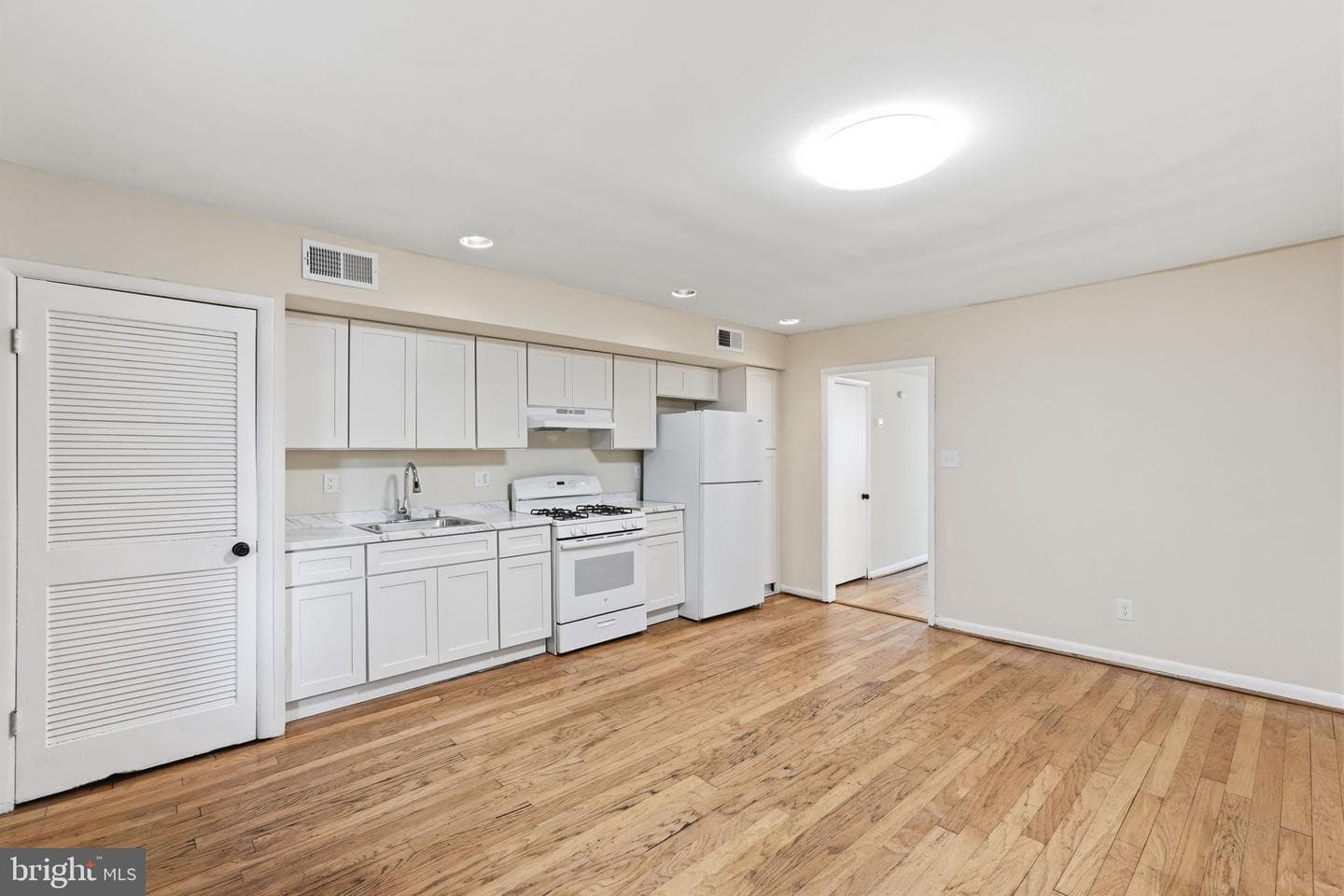 1235 16th Street NE photo 10