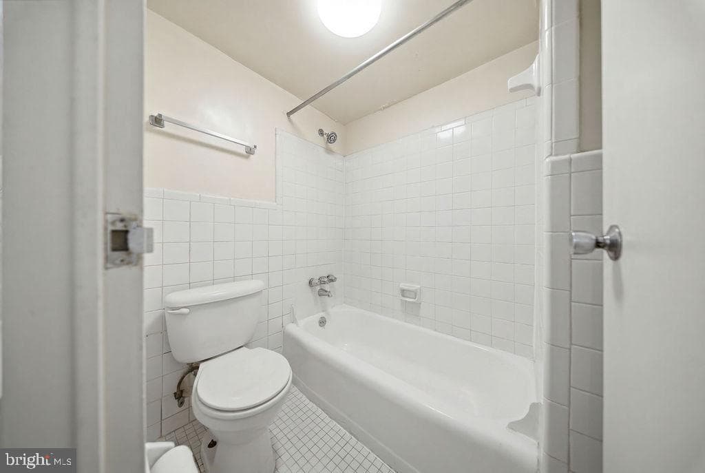 2800 Wisconsin Avenue NW #709 photo 27