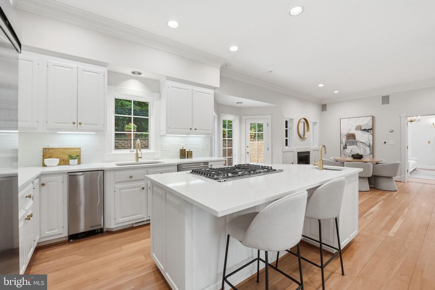 4101 Parkglen Court NW photo 12