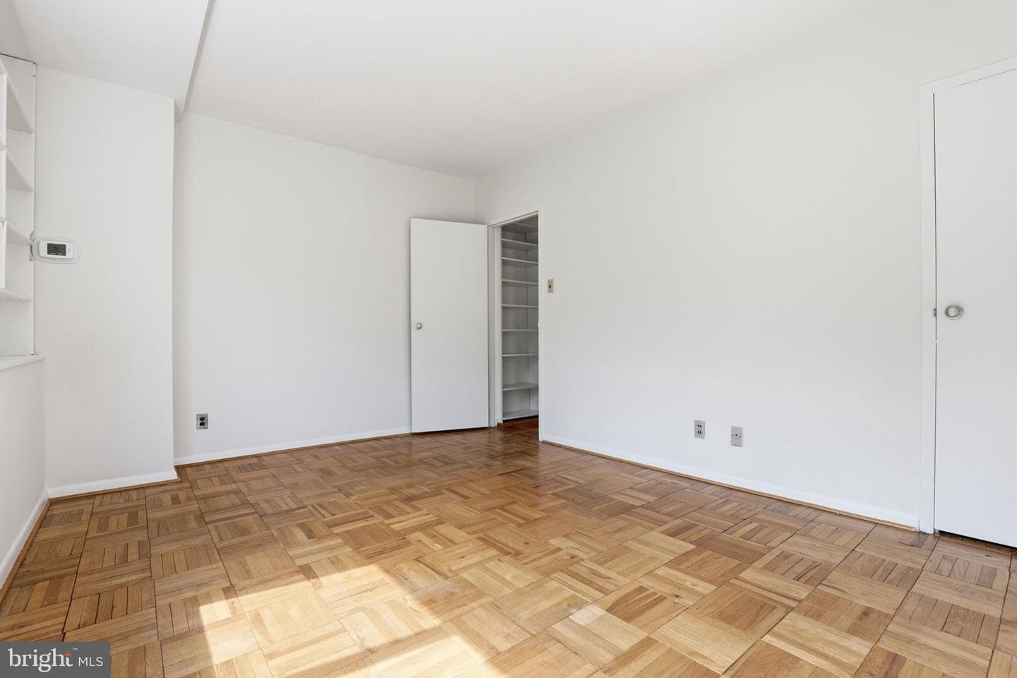 4200 Cathedral Avenue NW #812 photo 16