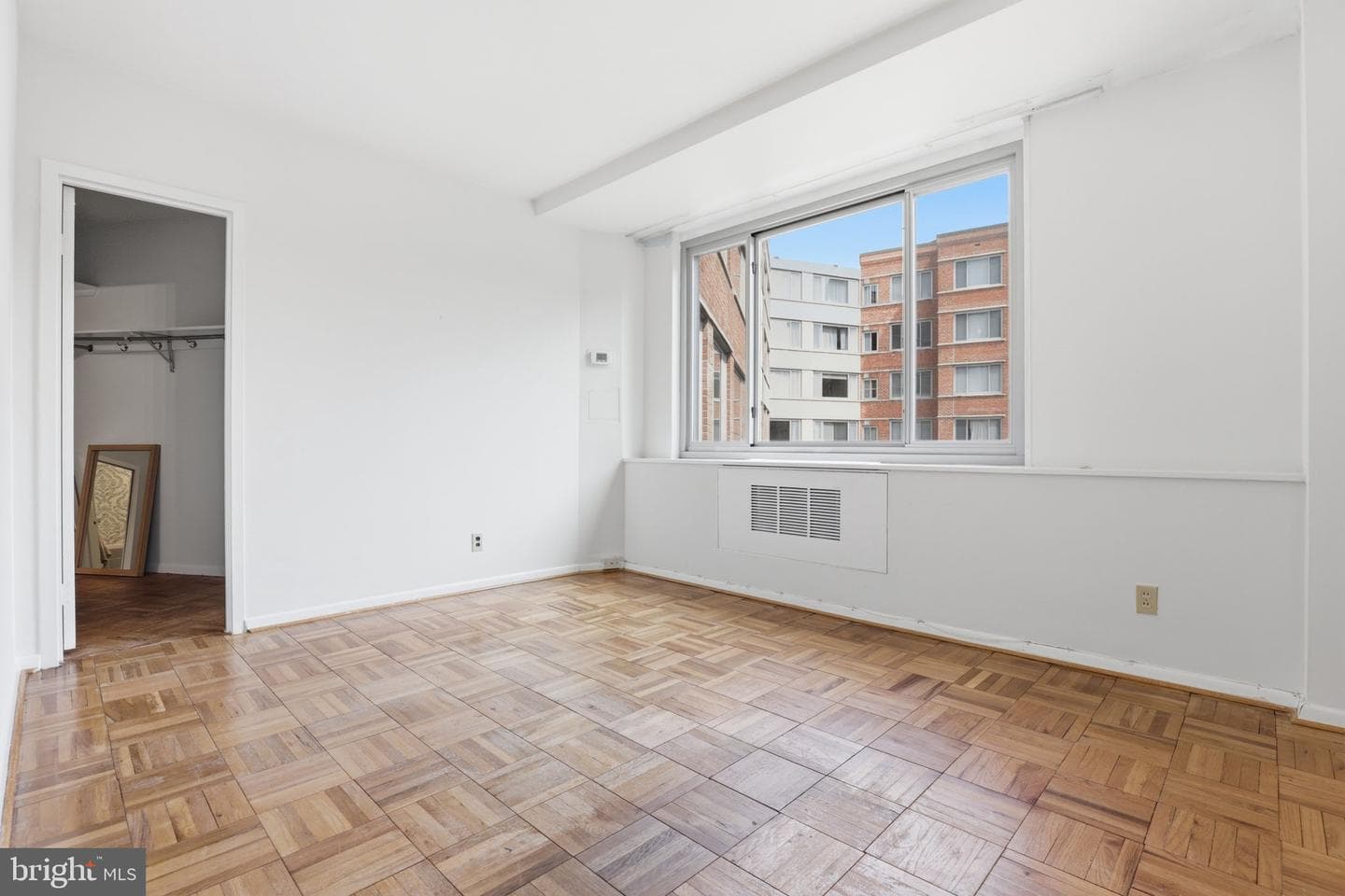 4200 Cathedral Avenue NW #812 photo 19