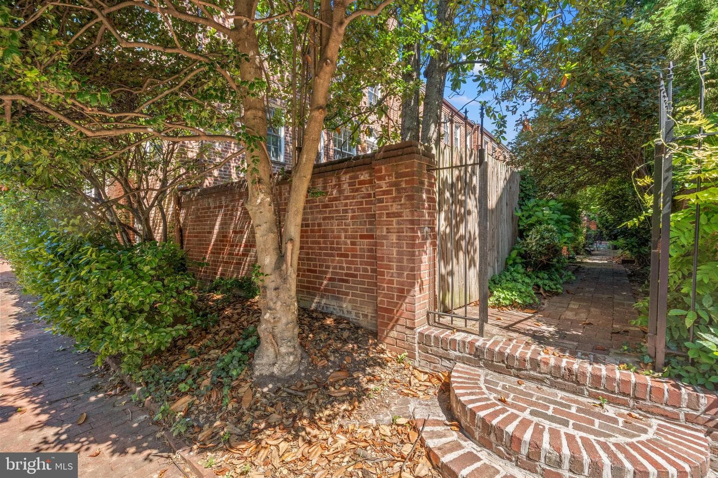 1333 27th Street NW photo 11