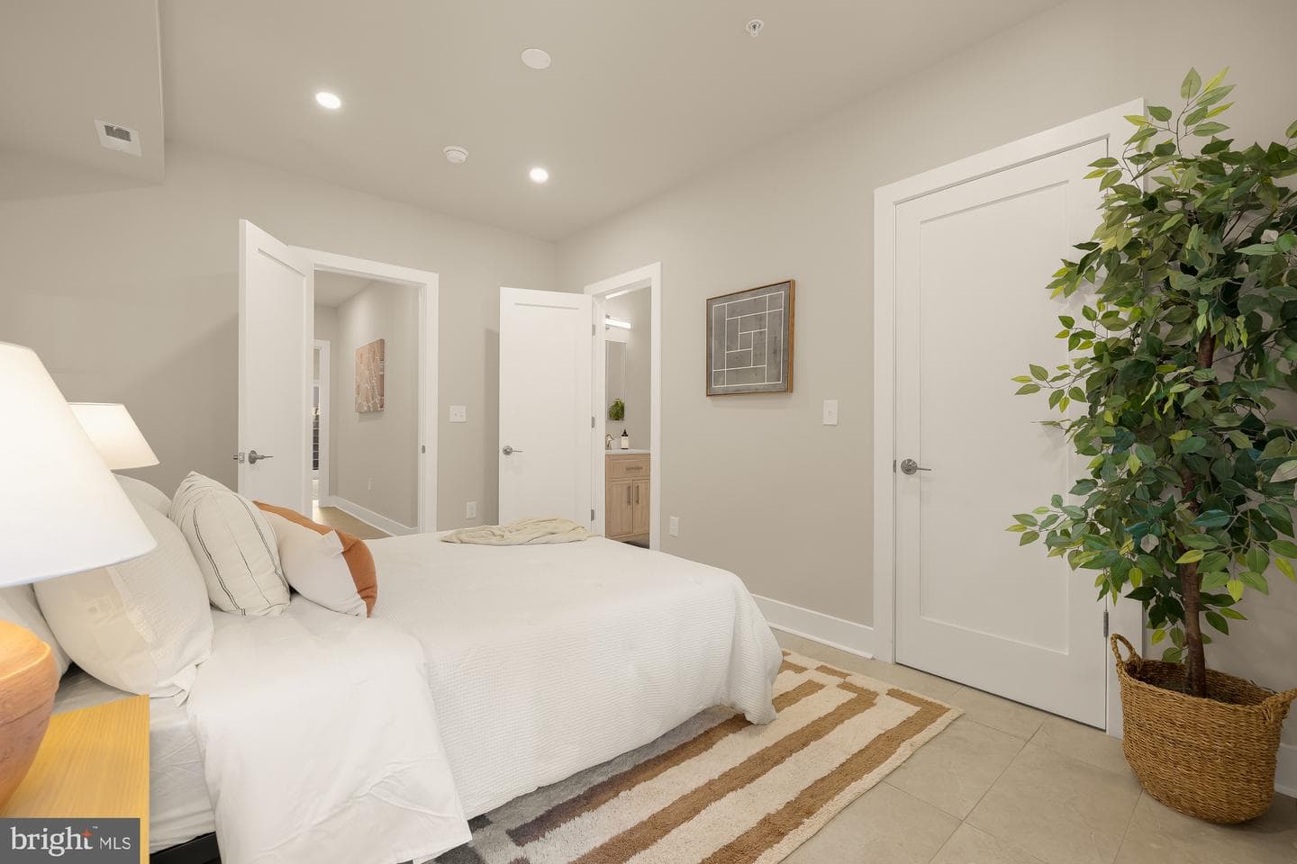1128 Morse Street NE #1 photo 19