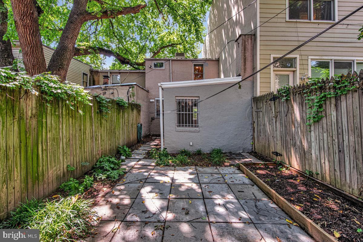 1233 4th Street NW photo 27