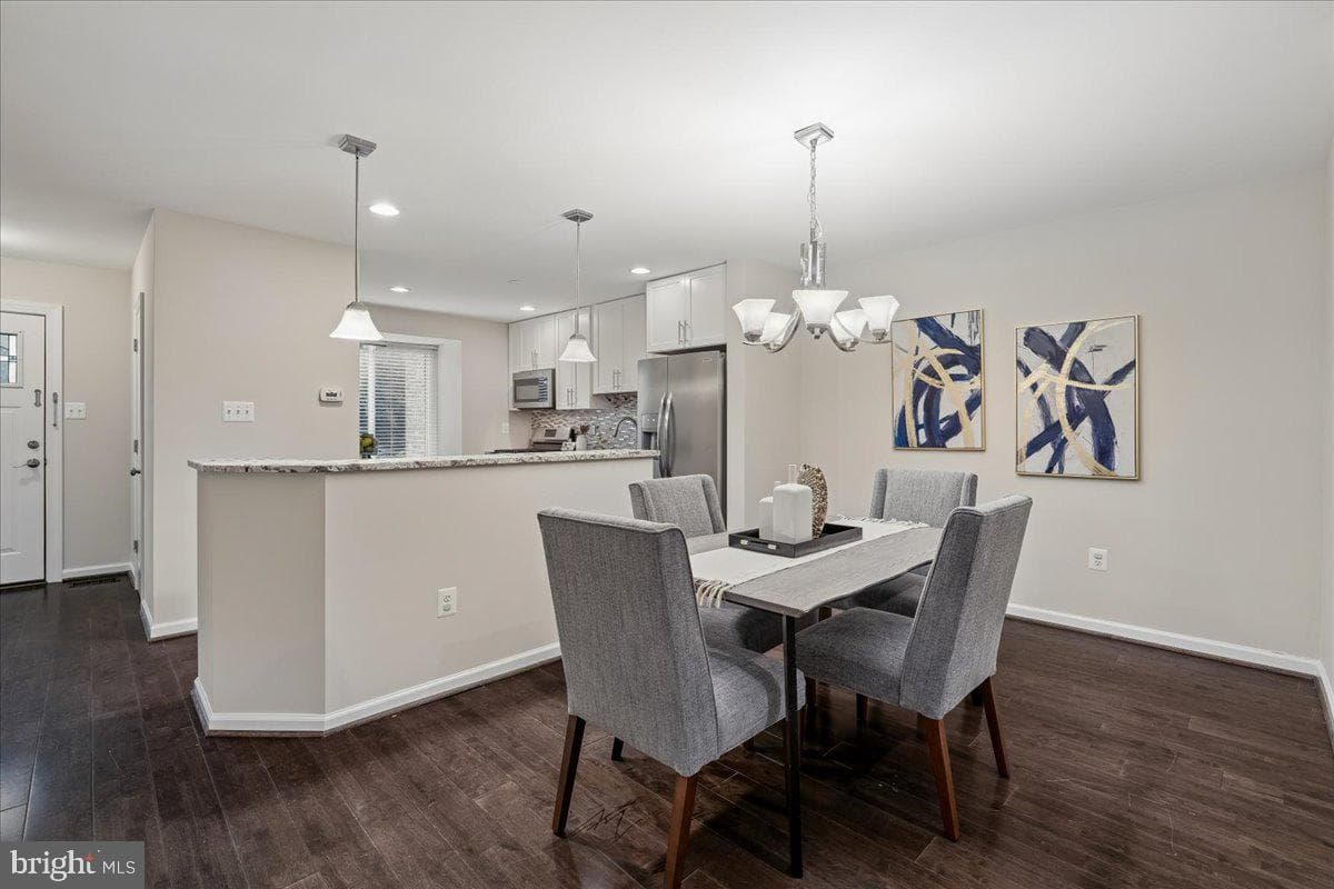 527 Brummel Court NW #527 photo 5