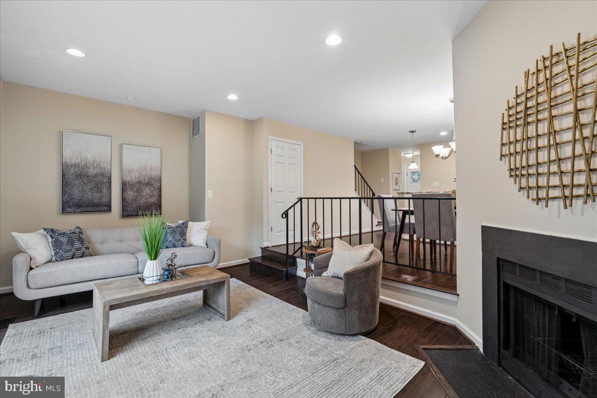 527 Brummel Court NW #527 photo 8