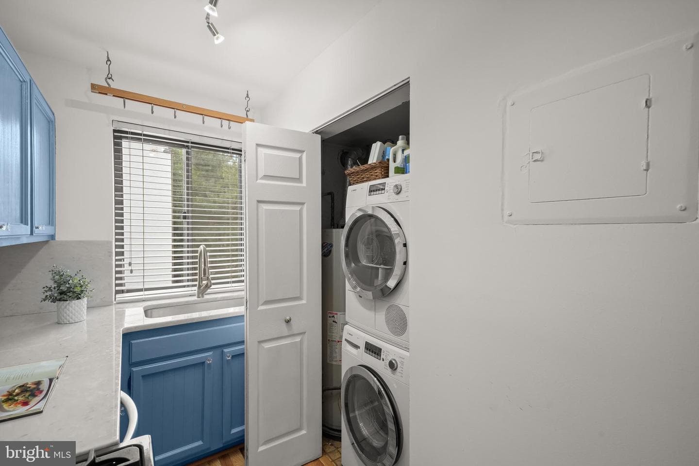 3819 Davis Place NW #4 photo 16