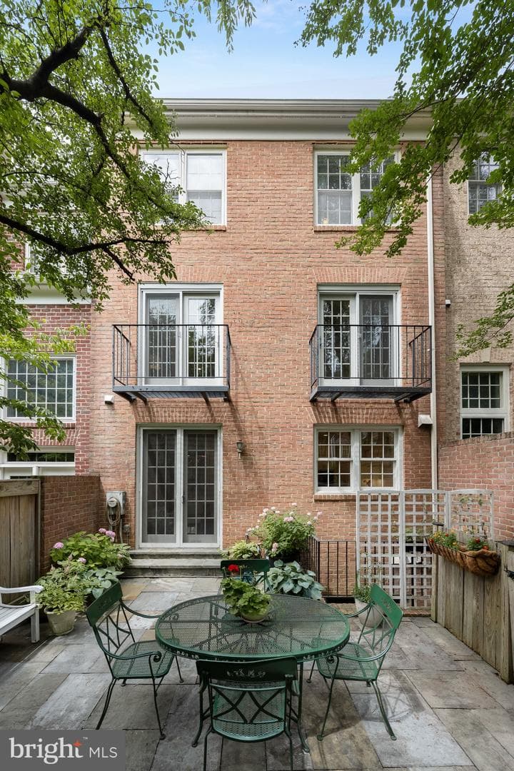 4050 Mansion Drive NW photo 34