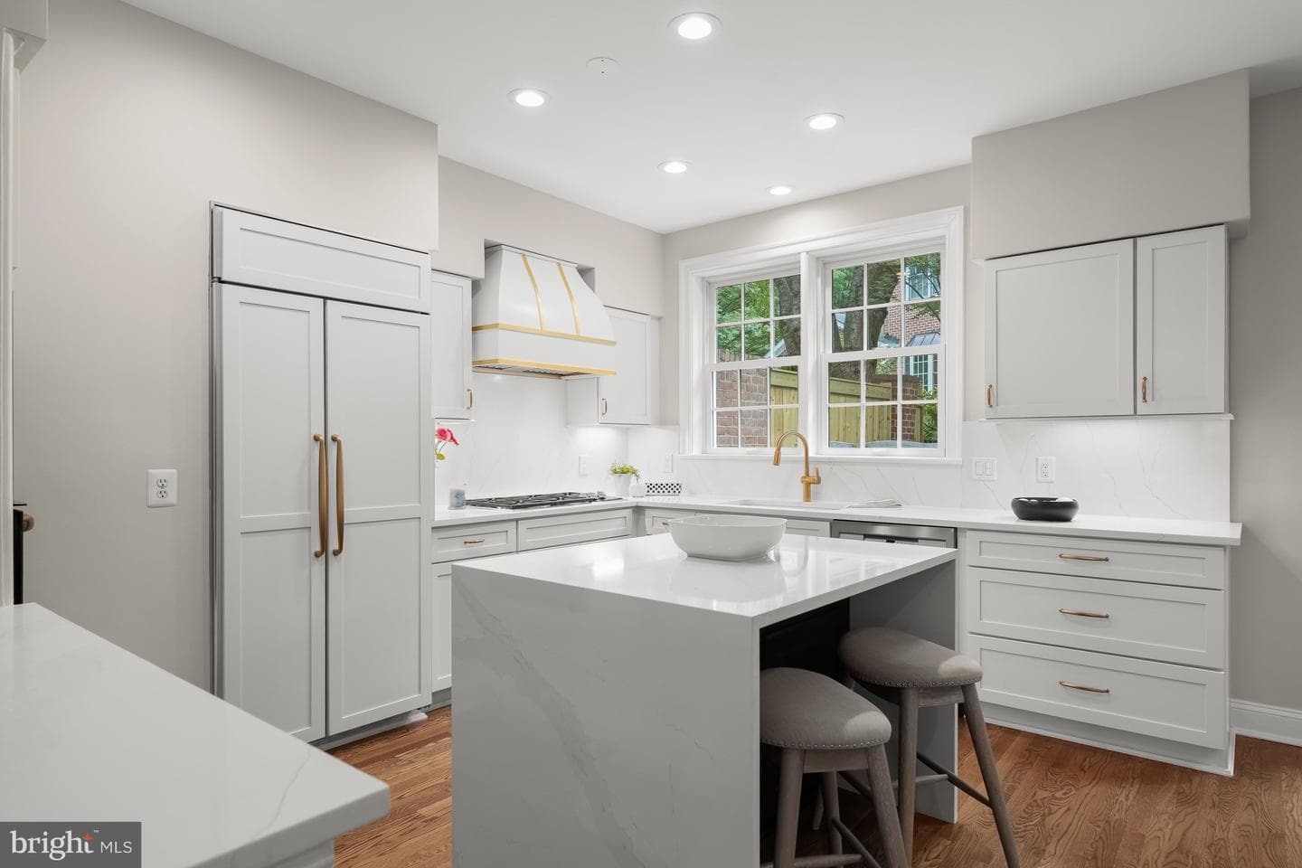 4050 Mansion Drive NW photo 7