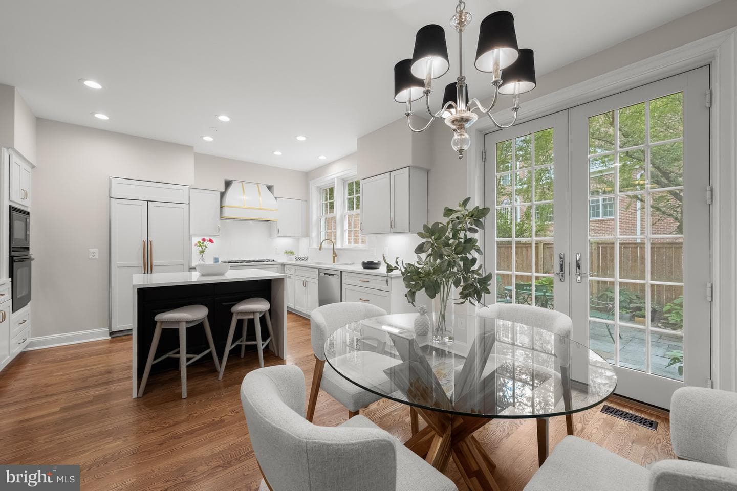 4050 Mansion Drive NW photo 9