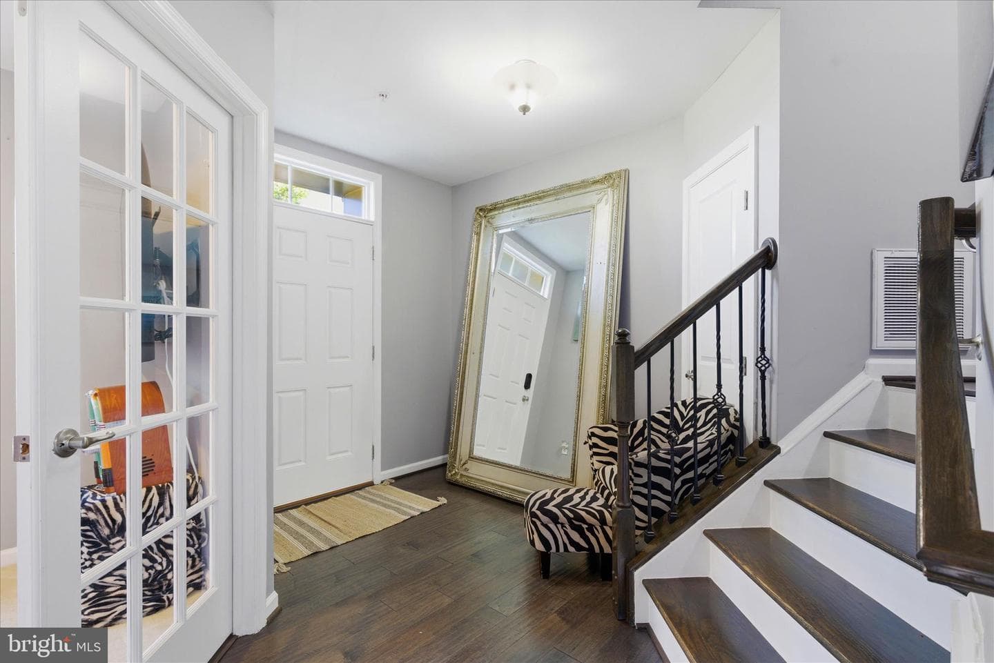 3608 Wright Terrace NE photo 5