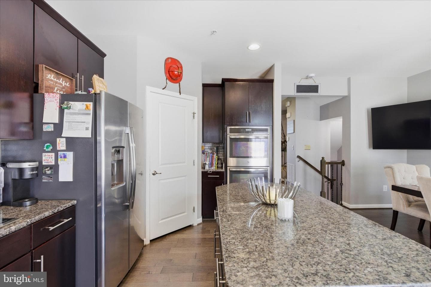 3608 Wright Terrace NE photo 9