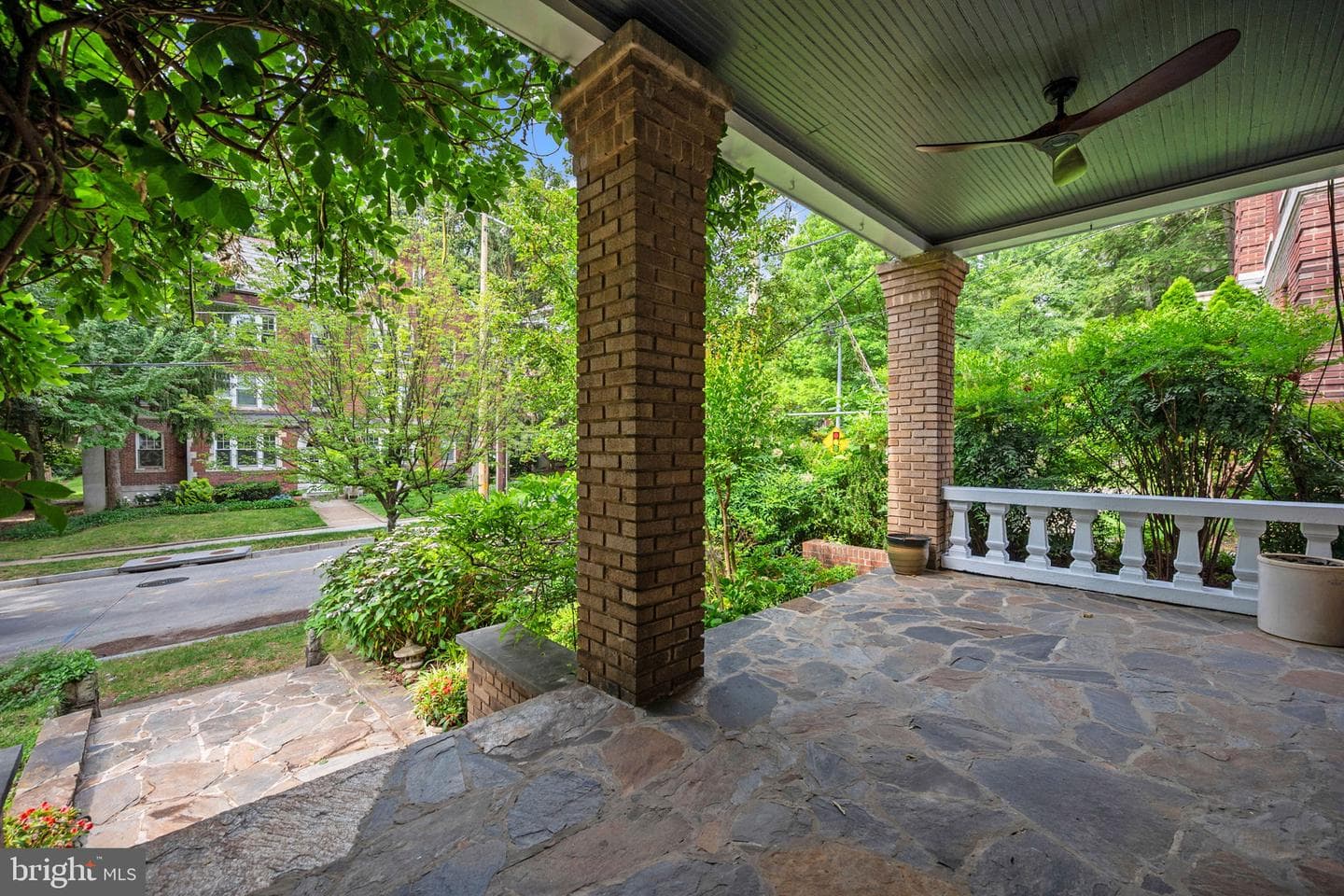 3015 Porter Street NW photo 4