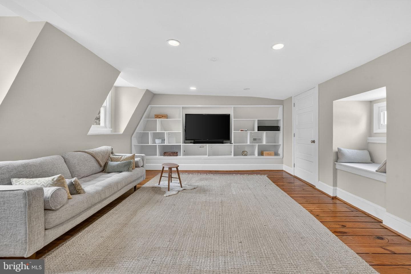 3015 Porter Street NW photo 51