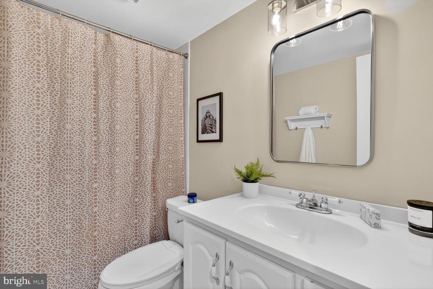 523 8th Street NE #t2 photo 10