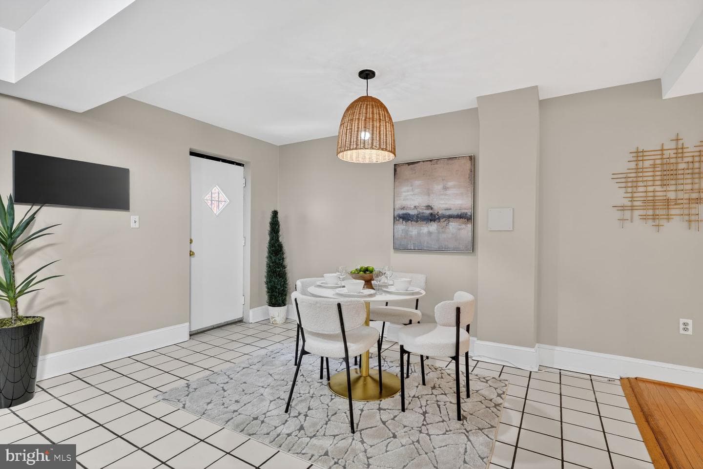 523 8th Street NE #t2 photo 6