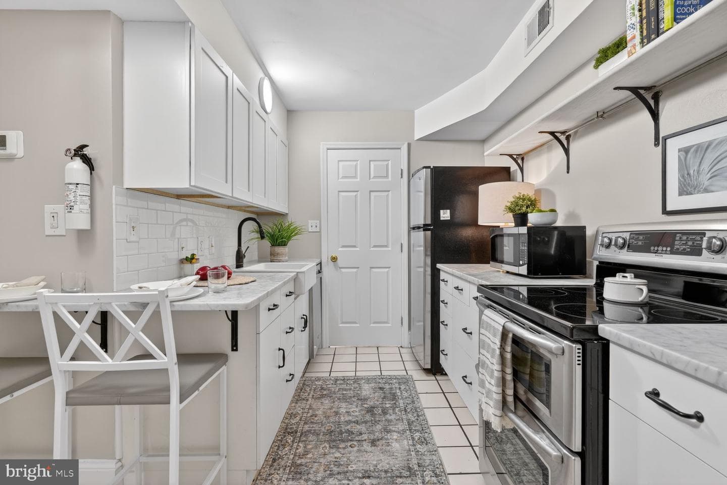 523 8th Street NE #t2 photo 8