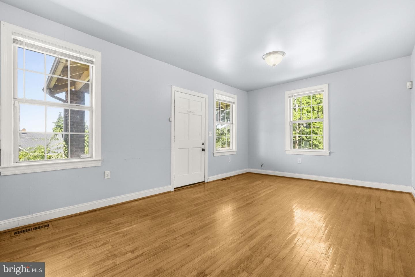 3123 15th Street NE photo 4