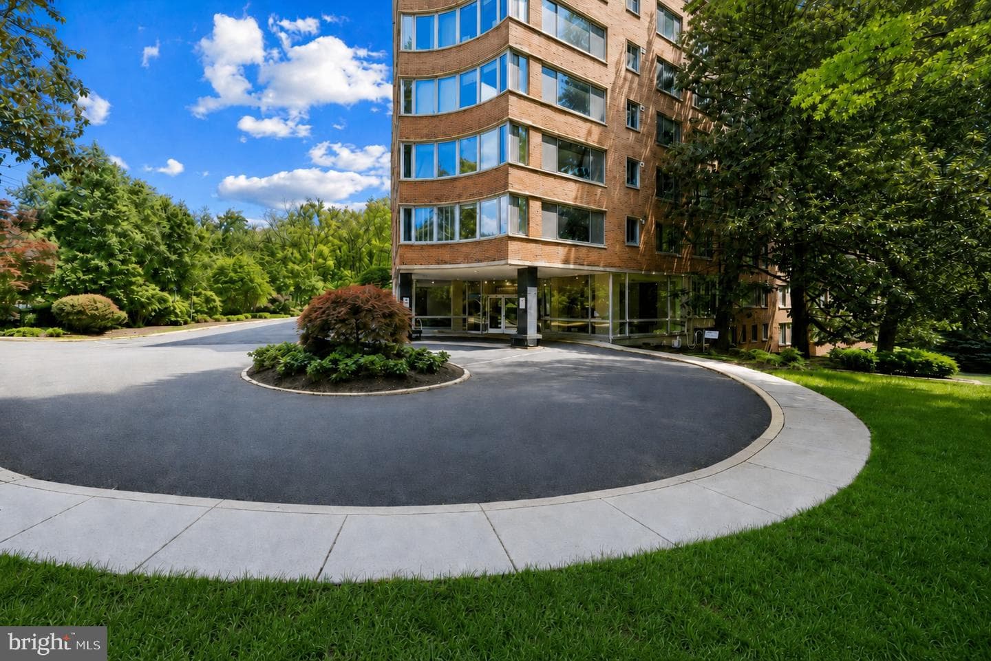 4200 NW Cathedral Avenue NW #1005 photo 2
